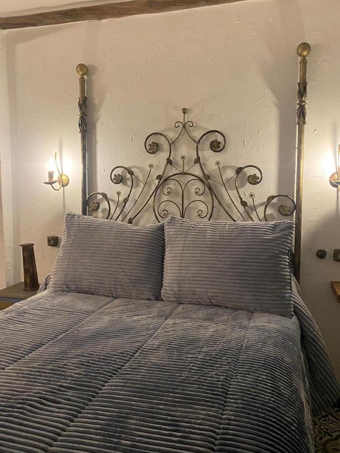 El Escondite De Martina, Aticos Romanticos Setenil De Las Bodegas エクステリア 写真